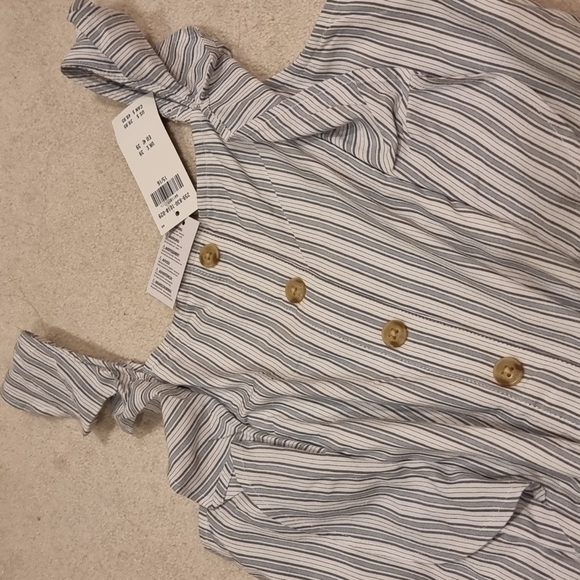 BNWT Abercrombie Kids Ruffle Strap Striped Jumpsuit - Picture 2 of 4